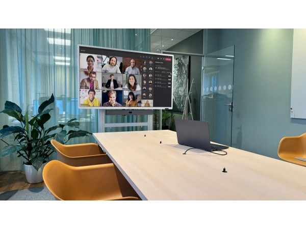 Ochno Socket, pull out, LED button,... Ochno Socket, pull out, LED button,...